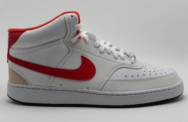 bota deportiva NIKE court BLANCA 