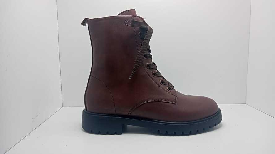 Bota cordones ACEBOS en color marrón