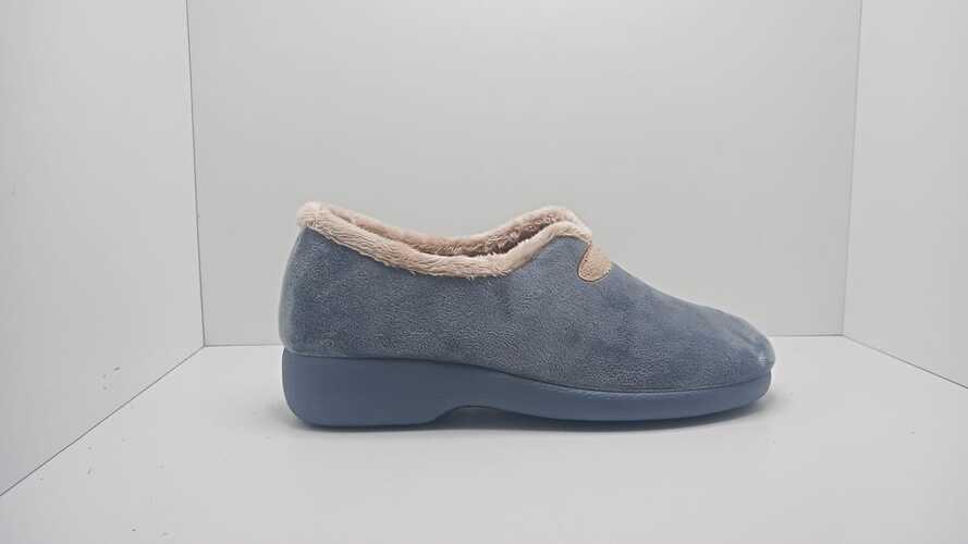 Zapatilla de casa GARZÓN en color azul indigo