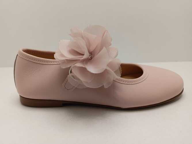 Zapato mercedes LANDOS rosa con flor en la pulsera